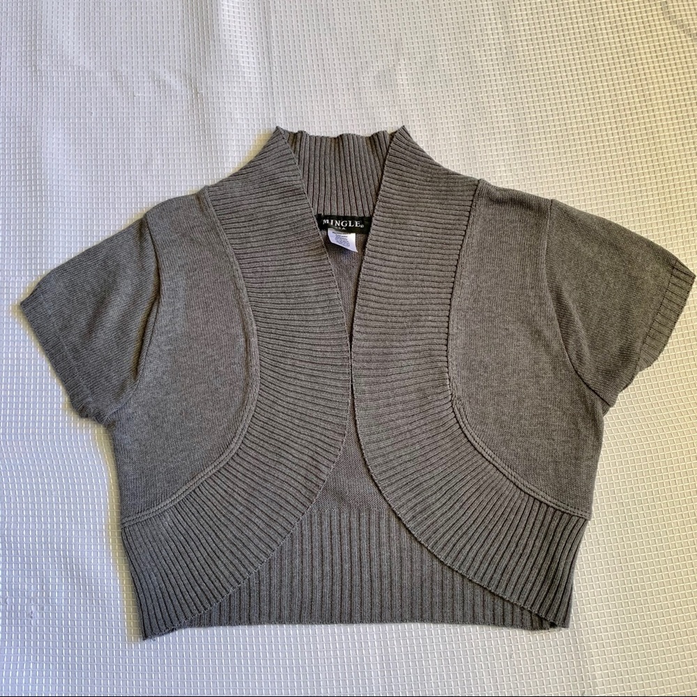 Short sleeve gray shrug
